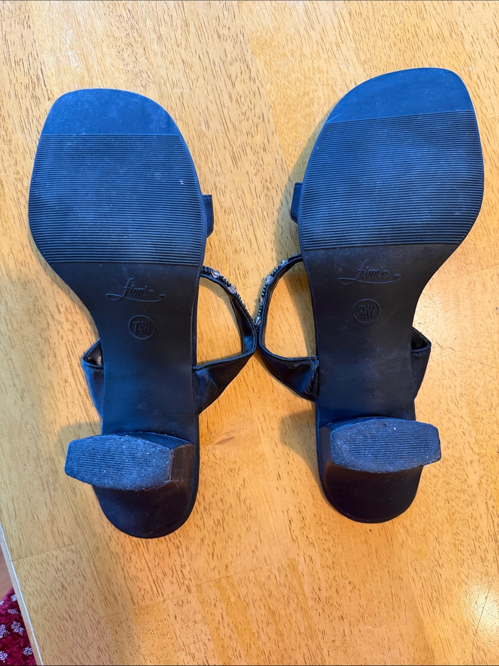 FIONI Clothing Black Beaded Open-Toe Heeled Sandals - Picture 5 of 7
